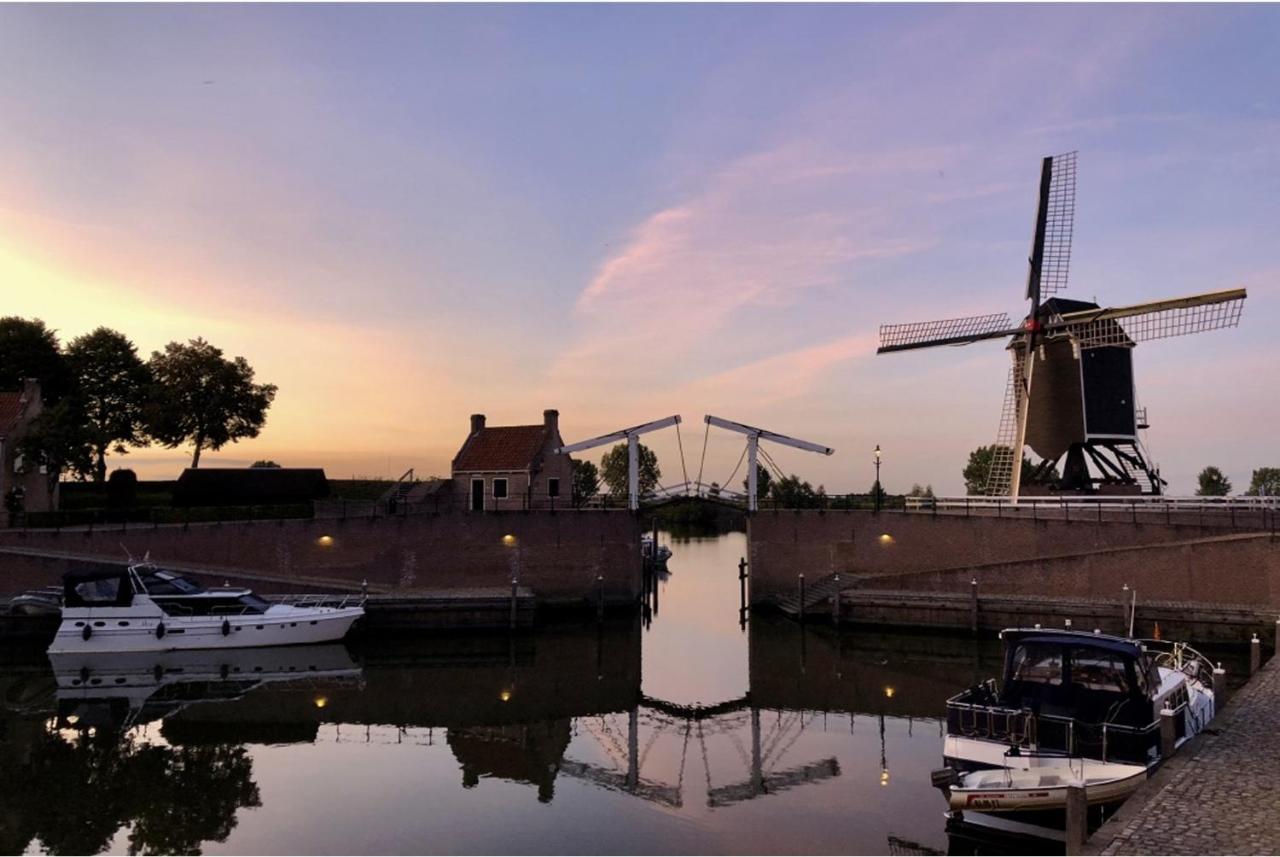 Bnb Onder De Blauwe Hemel Bed & Breakfast Vlijmen Exterior photo